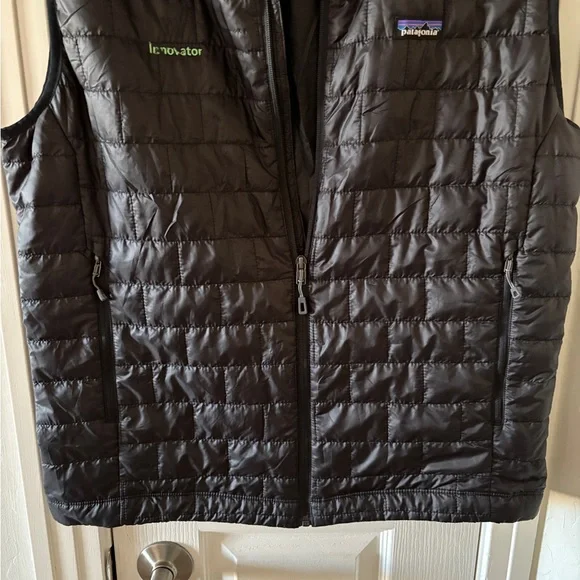 Patagonia Black Puffer vest men’s L - Picture 4 of 7